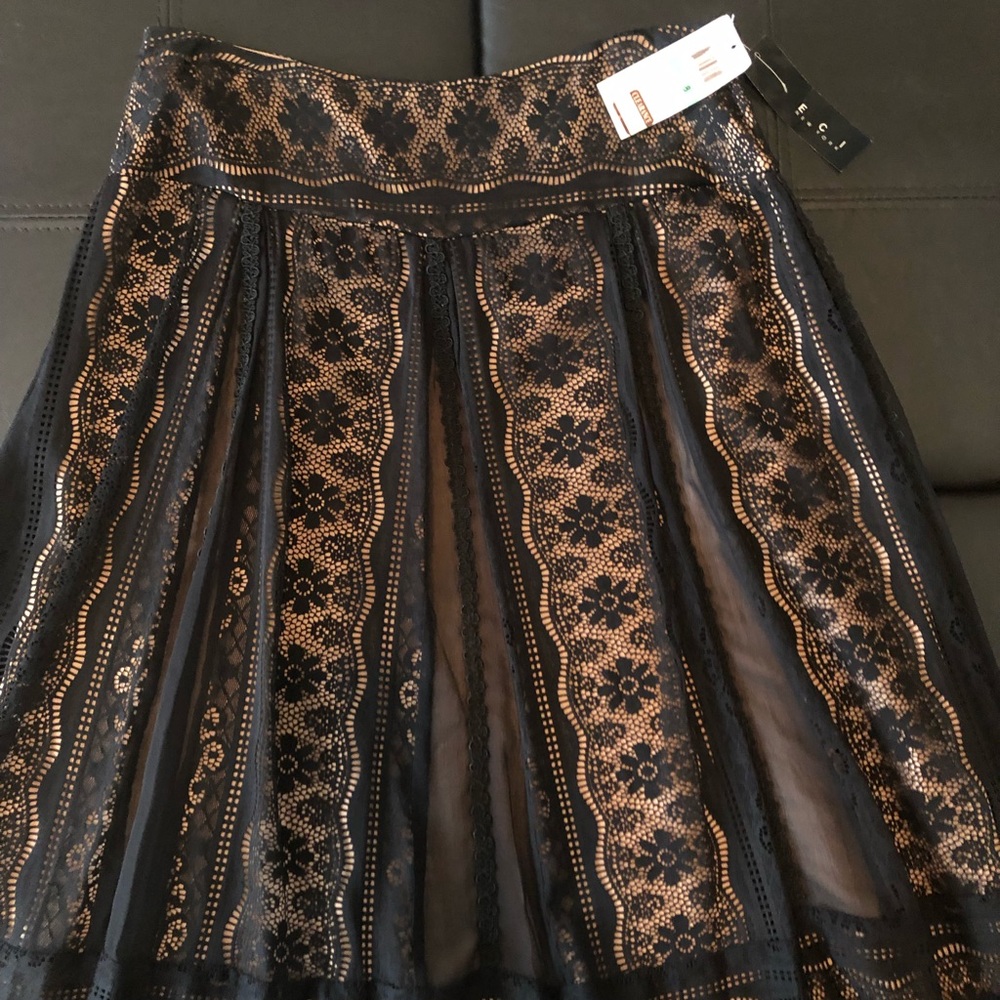 Women’s Skirt